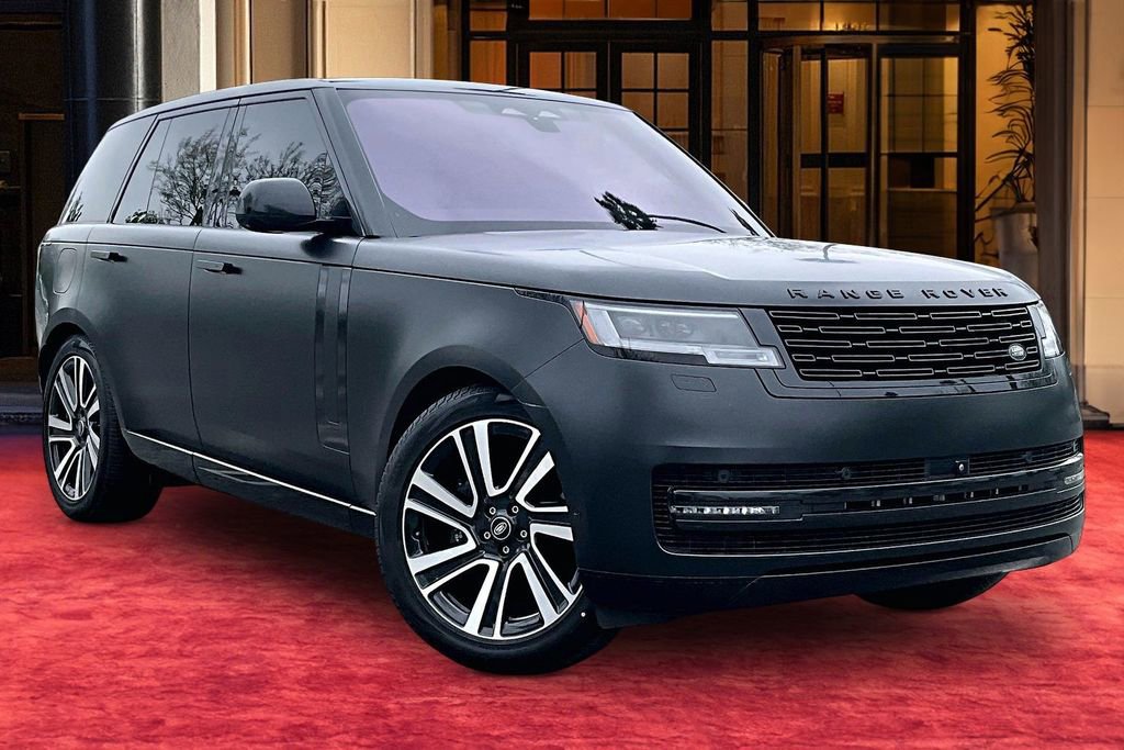 Used 2023 Land Rover Range Rover SE AWD/4WD image 2