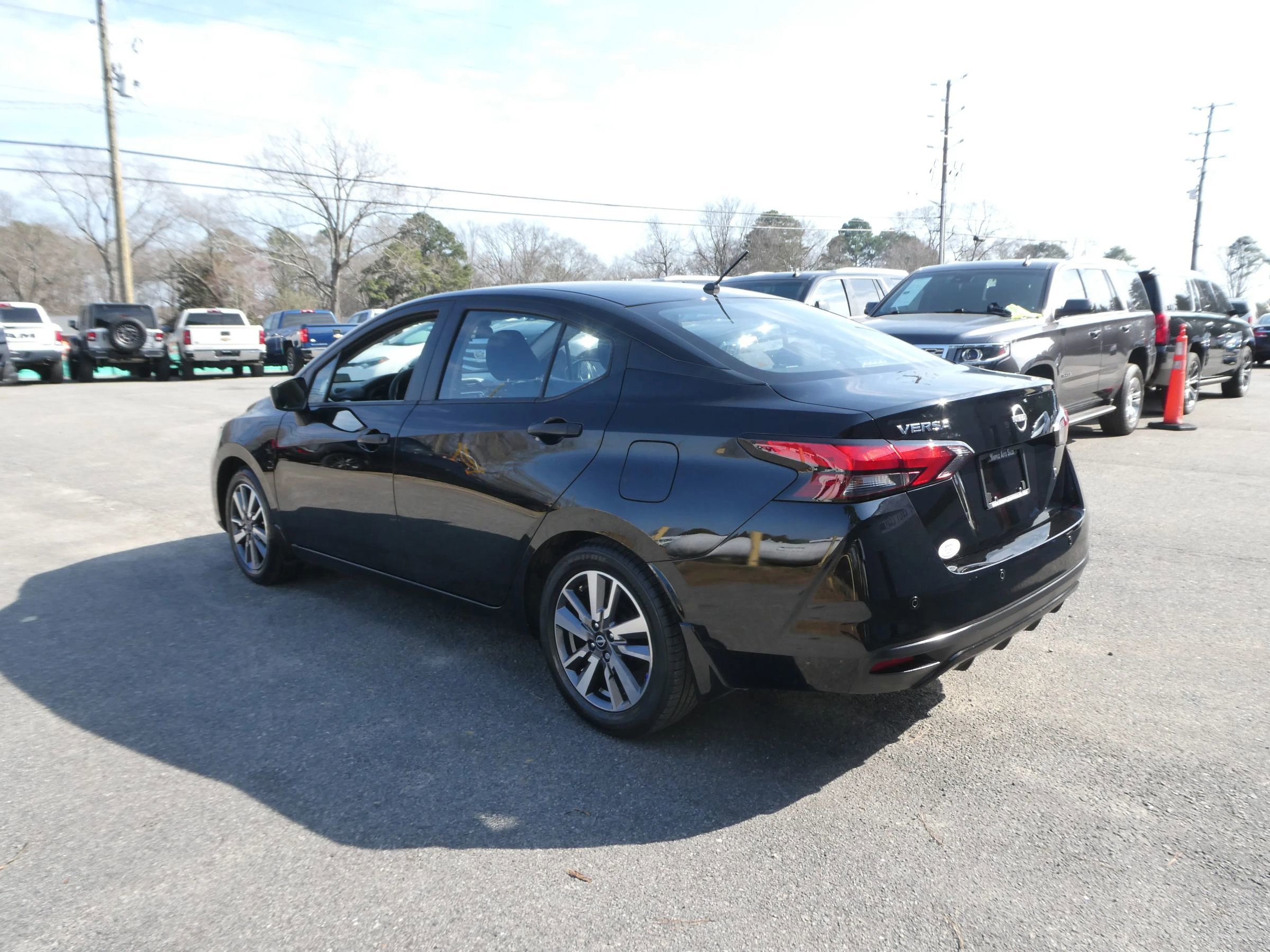 Used 2024 Nissan Versa S w/ S Plus Package image 8