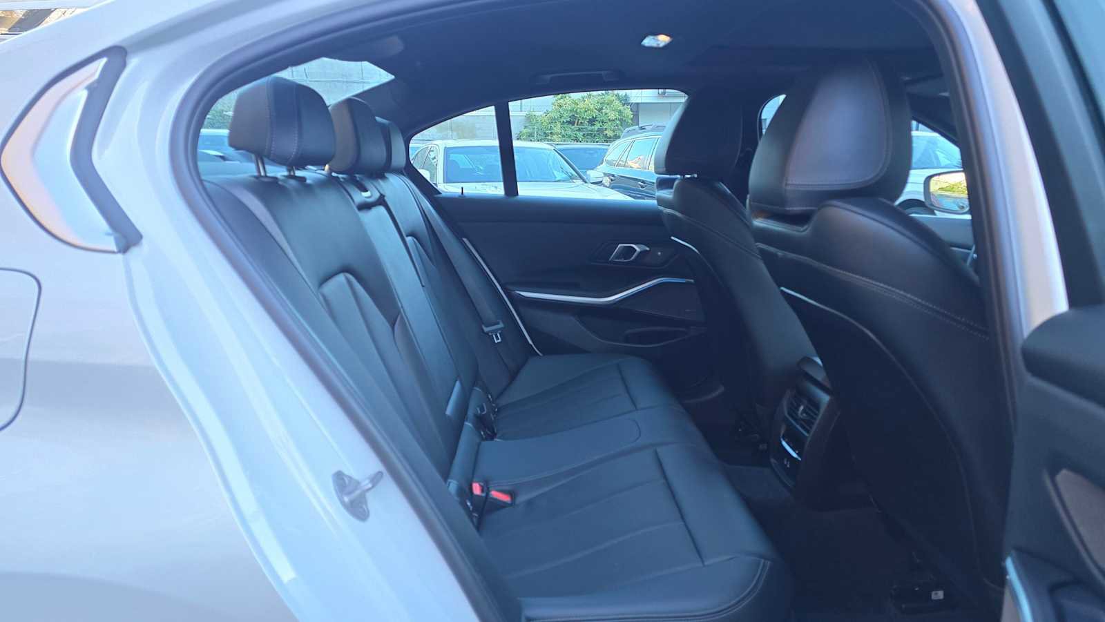 Used 2025 BMW 330i xDrive Sedan w/ M Sport Package image 12