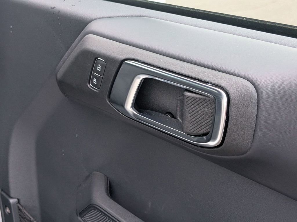 New 2025 Ford Bronco Badlands image 47