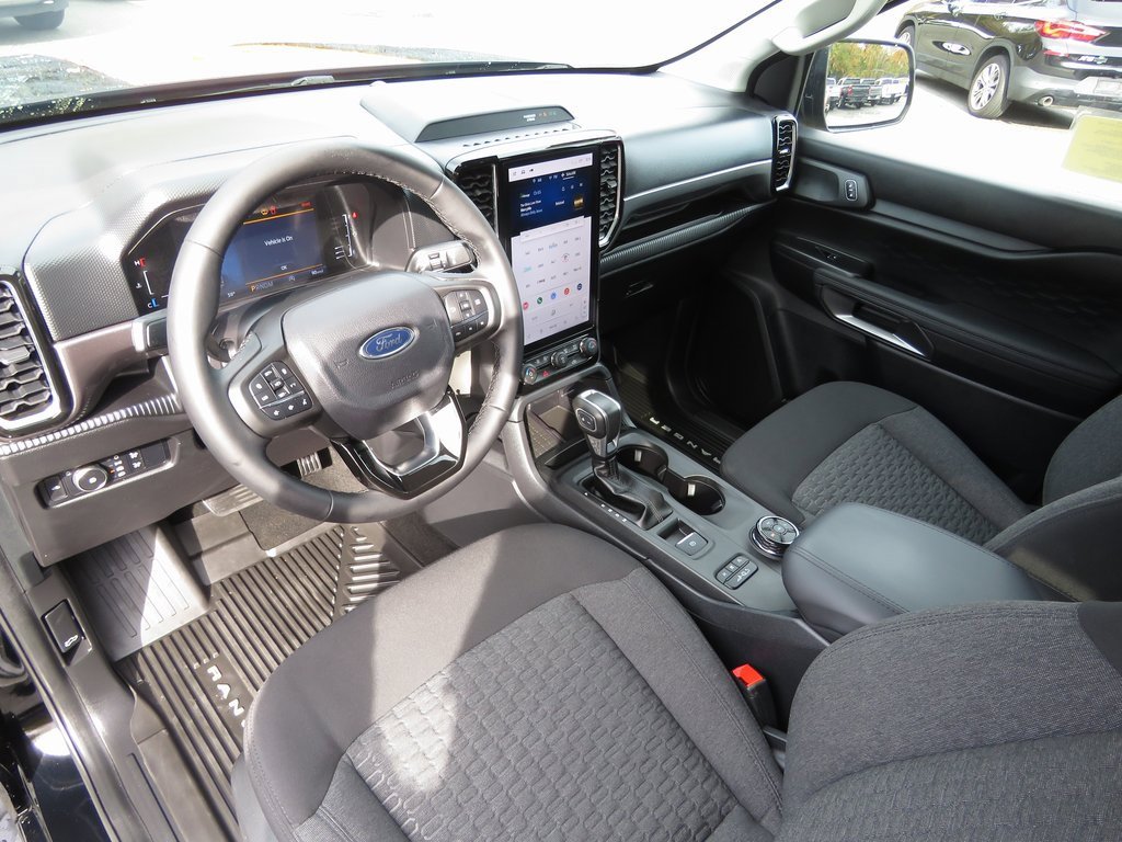 Used 2025 Ford Ranger XLT image 12