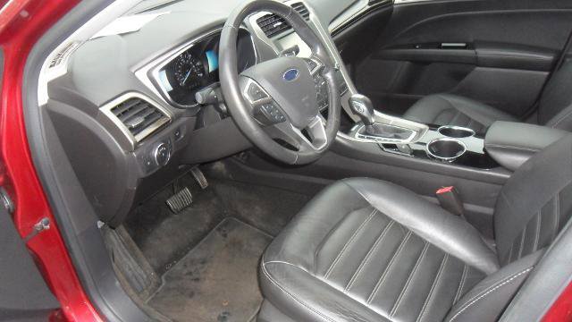 Used 2013 Ford Fusion SE image 16