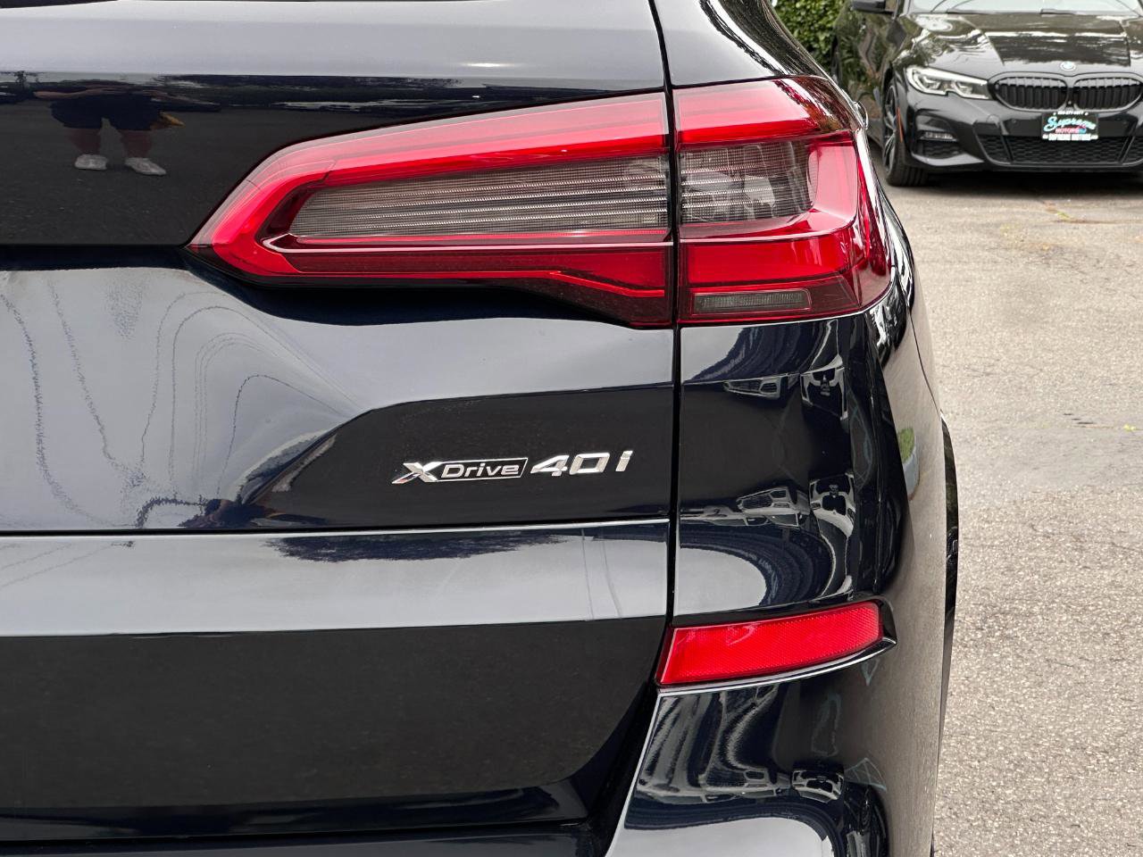 Used 2019 BMW X5 xDrive40i w/ M Sport Package AWD/4WD image 32