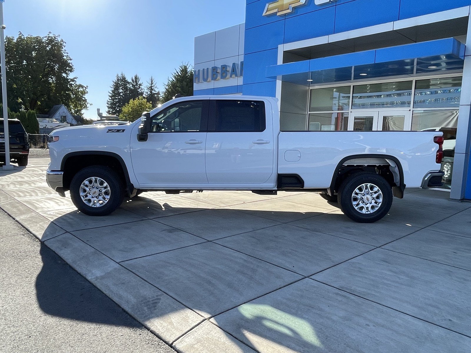 New 2026 Chevrolet Silverado 3500 LT w/ Convenience Package AWD/4WD image 2