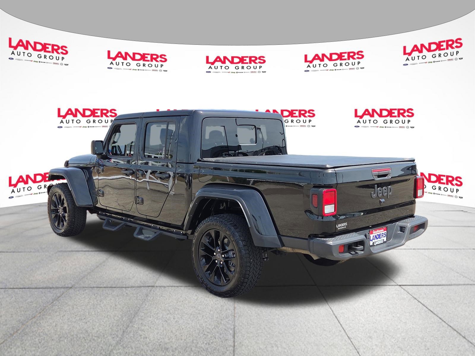Used 2024 Jeep Gladiator Sport image 5