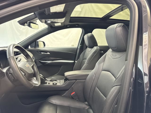 Certified 2023 Cadillac XT4 Sport AWD/4WD image 11