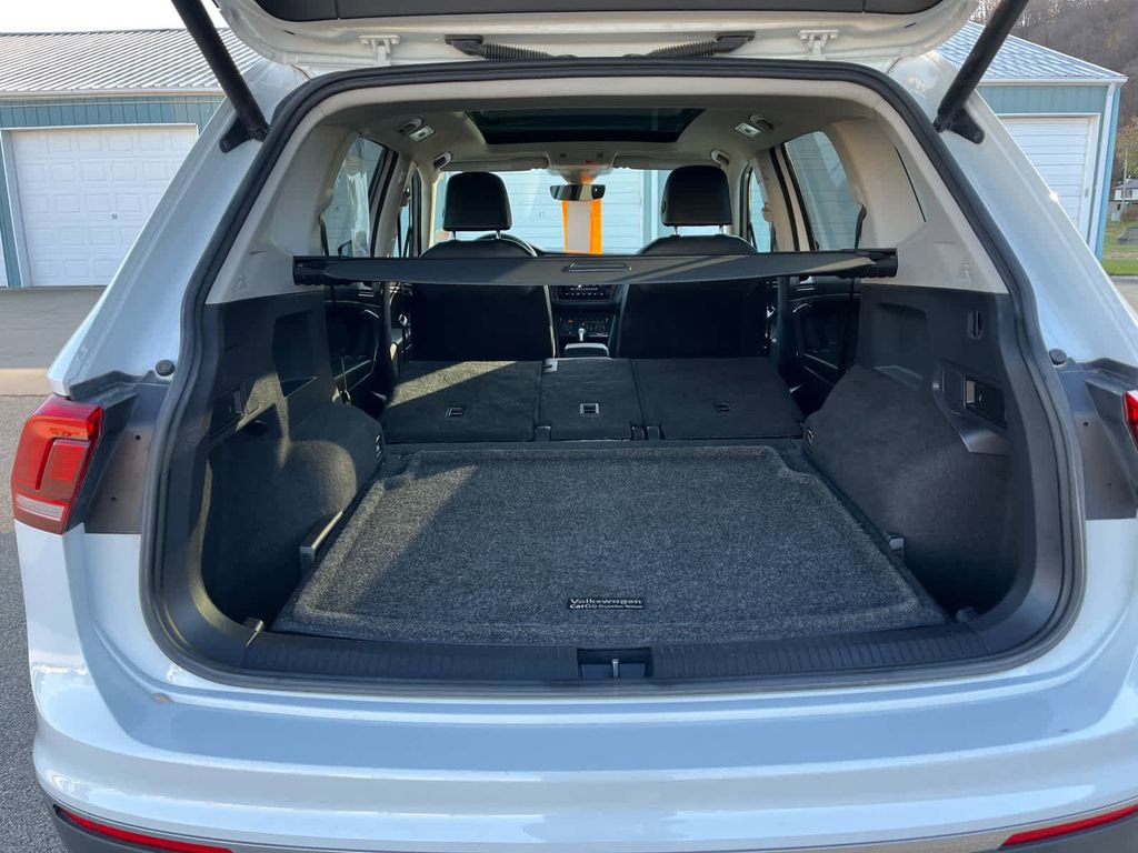 Used 2021 Volkswagen Tiguan SEL AWD/4WD image 13