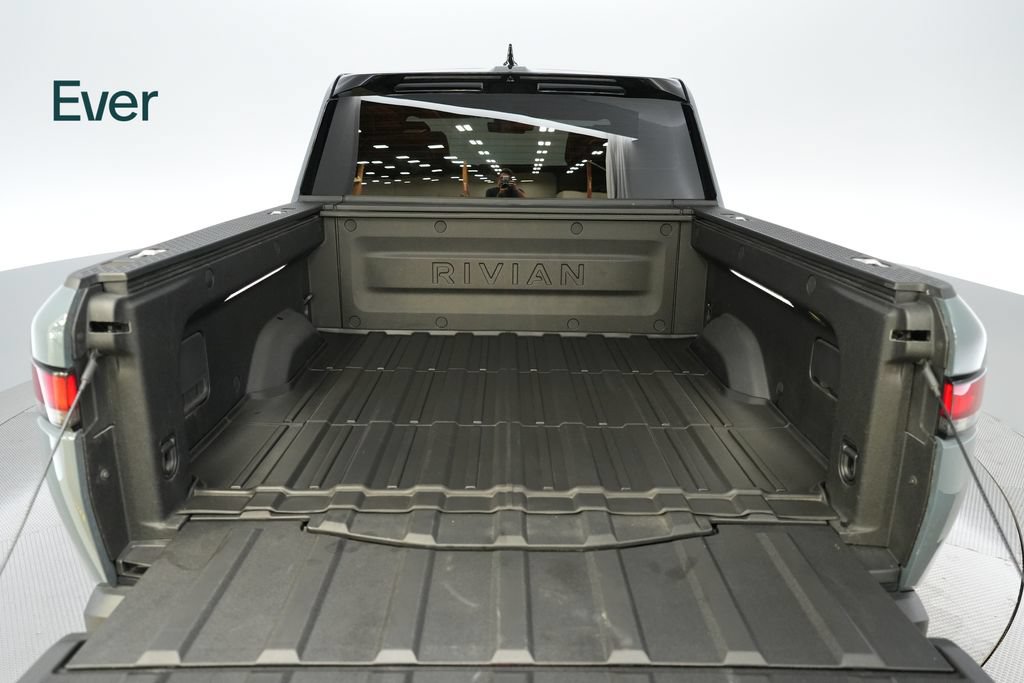 Used 2025 Rivian R1T Premium Tri AWD/4WD image 8