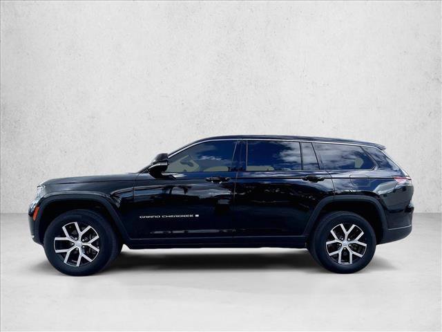 Used 2023 Jeep Grand Cherokee L Limited RWD image 6