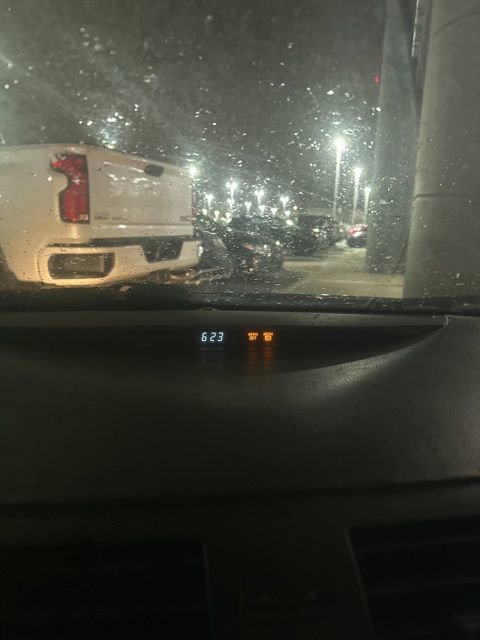 Used 2010 Toyota Camry LE image 22