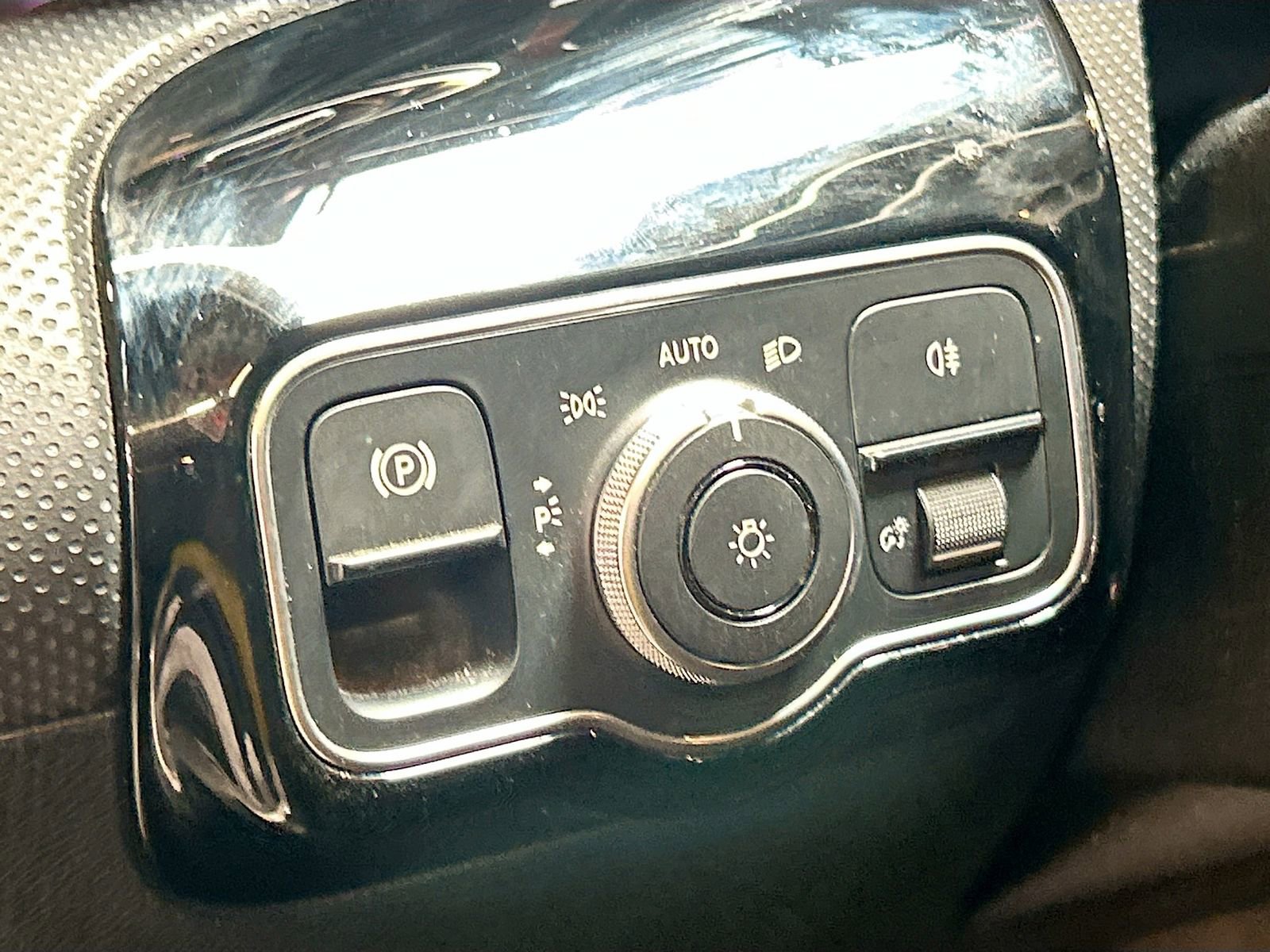 Used 2022 Mercedes-Benz A 220 4MATIC image 10