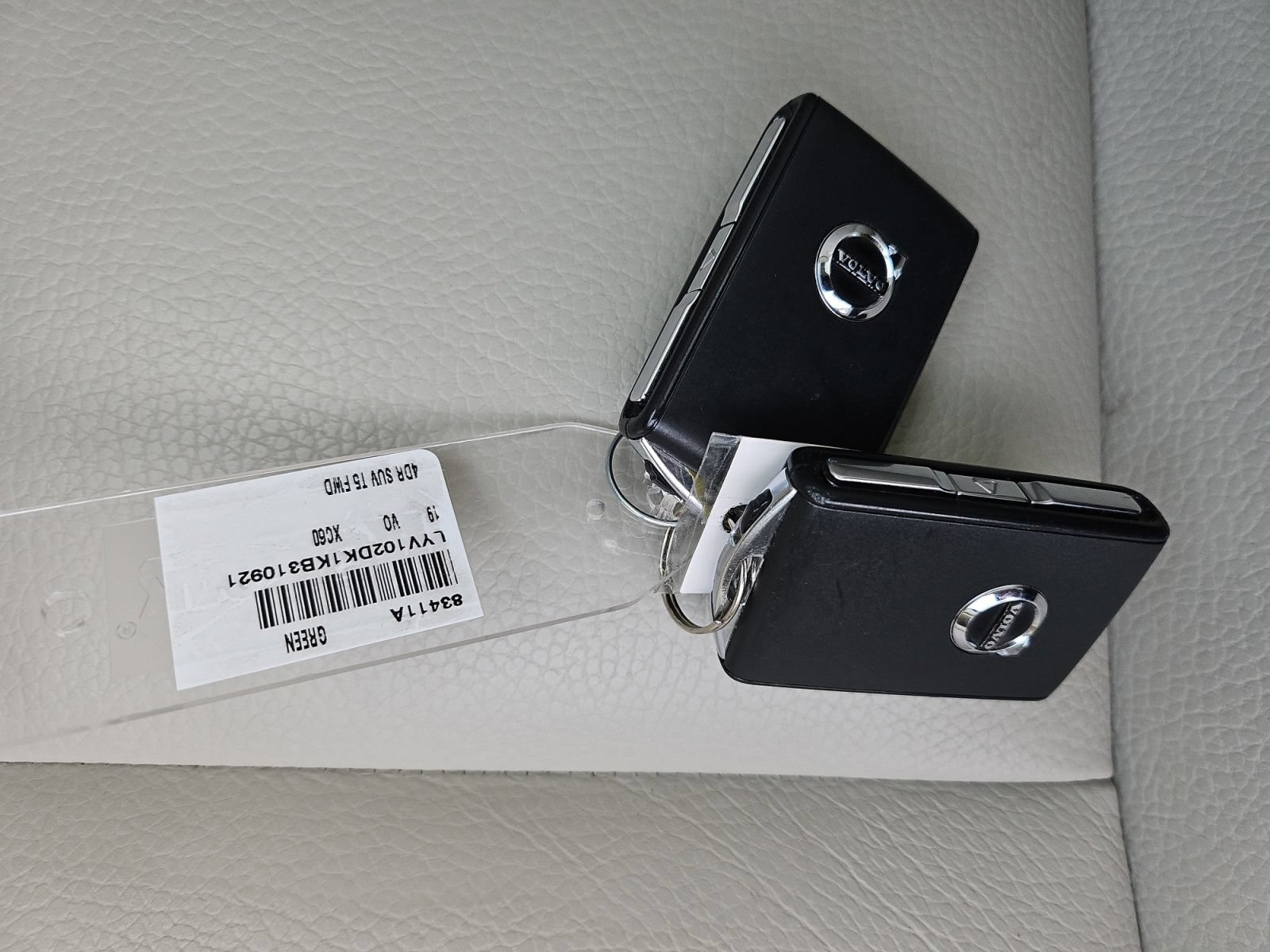 Used 2019 Volvo XC60 T5 Momentum w/ Premium Package FWD image 19