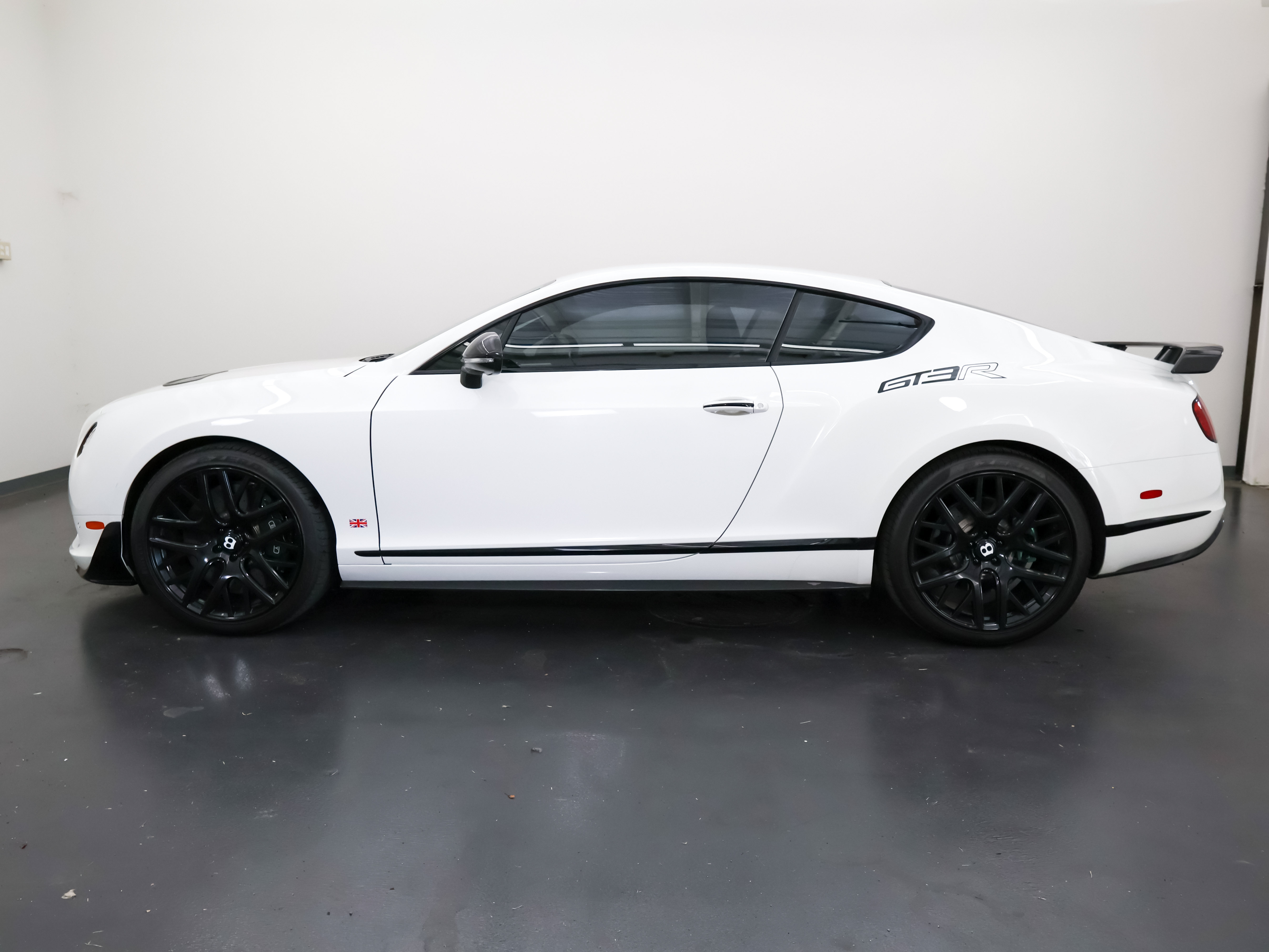 Used 2015 Bentley Continental GT3-R AWD/4WD image 6