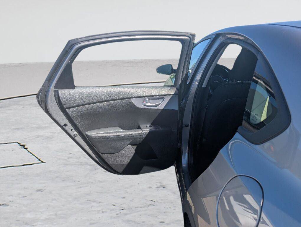 Used 2024 Kia Forte LXS FWD image 37