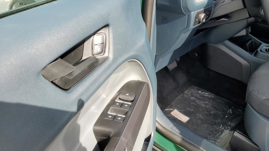 New 2025 Ford Maverick XL w/ Equipment Group 102A image 14