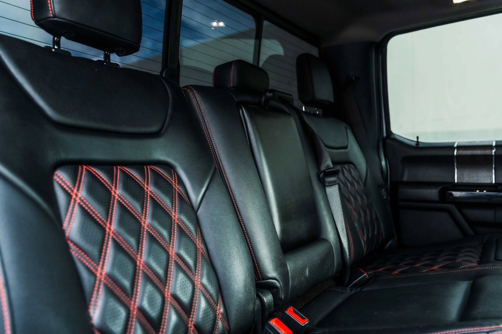 Used 2020 Ford F250 Lariat w/ Lariat Ultimate Package AWD/4WD image 34