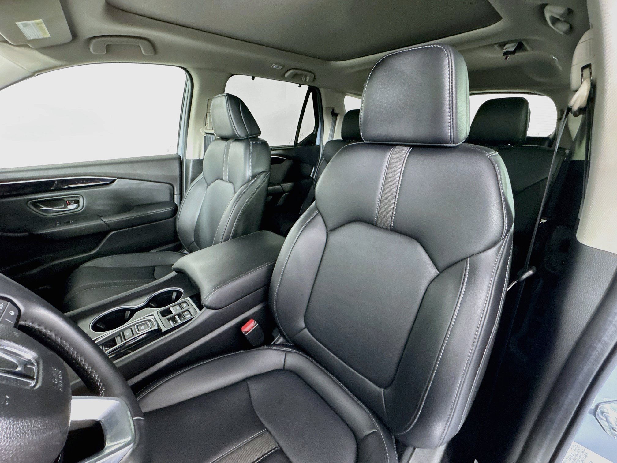 Certified 2025 Honda Pilot Touring image 22
