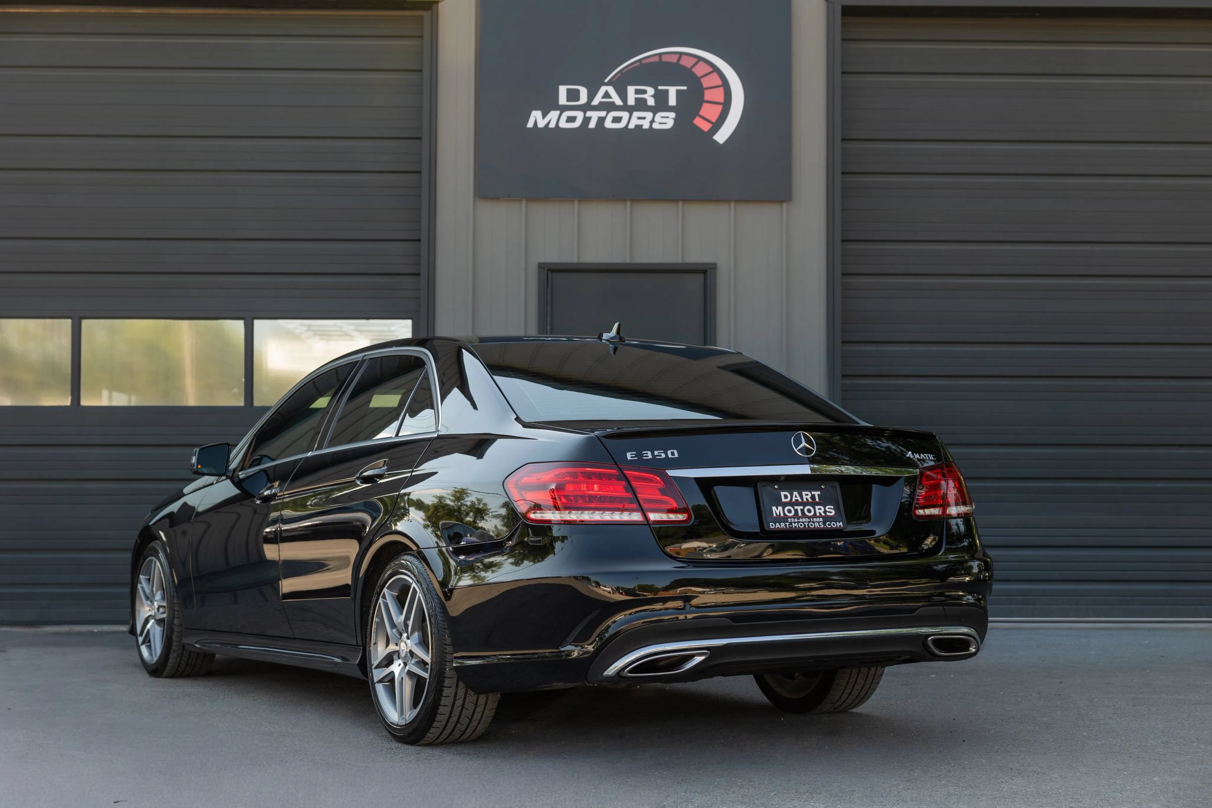 Used 2014 Mercedes-Benz E 350 4MATIC Sedan image 5