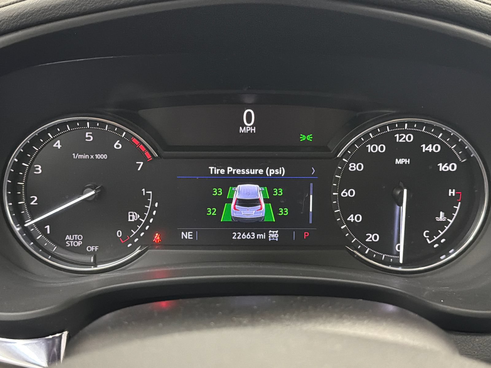 Used 2022 Cadillac XT4 Luxury w/ Cold Weather Package AWD/4WD image 23