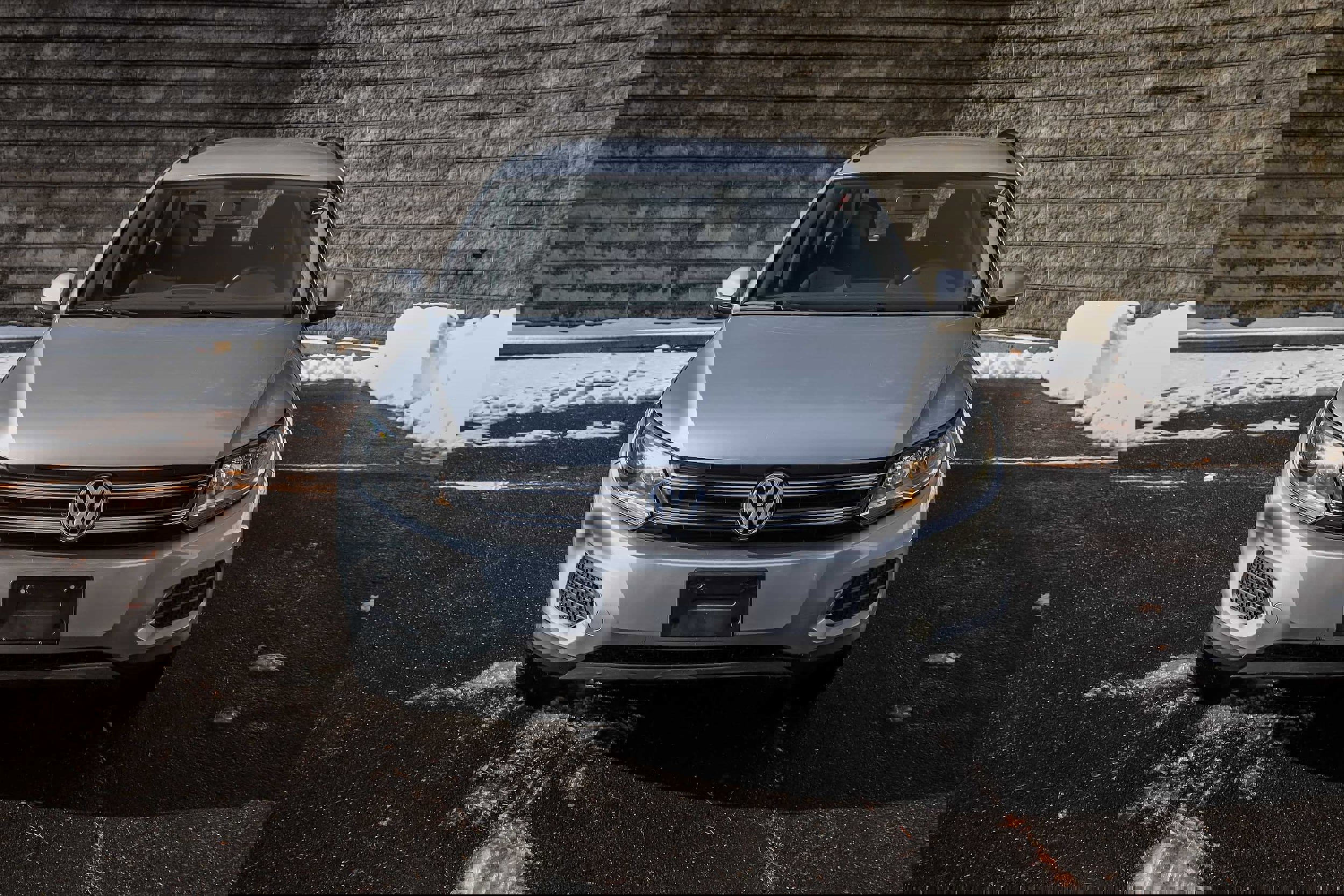 Used 2017 Volkswagen Tiguan Limited w/ Premium Package image 3