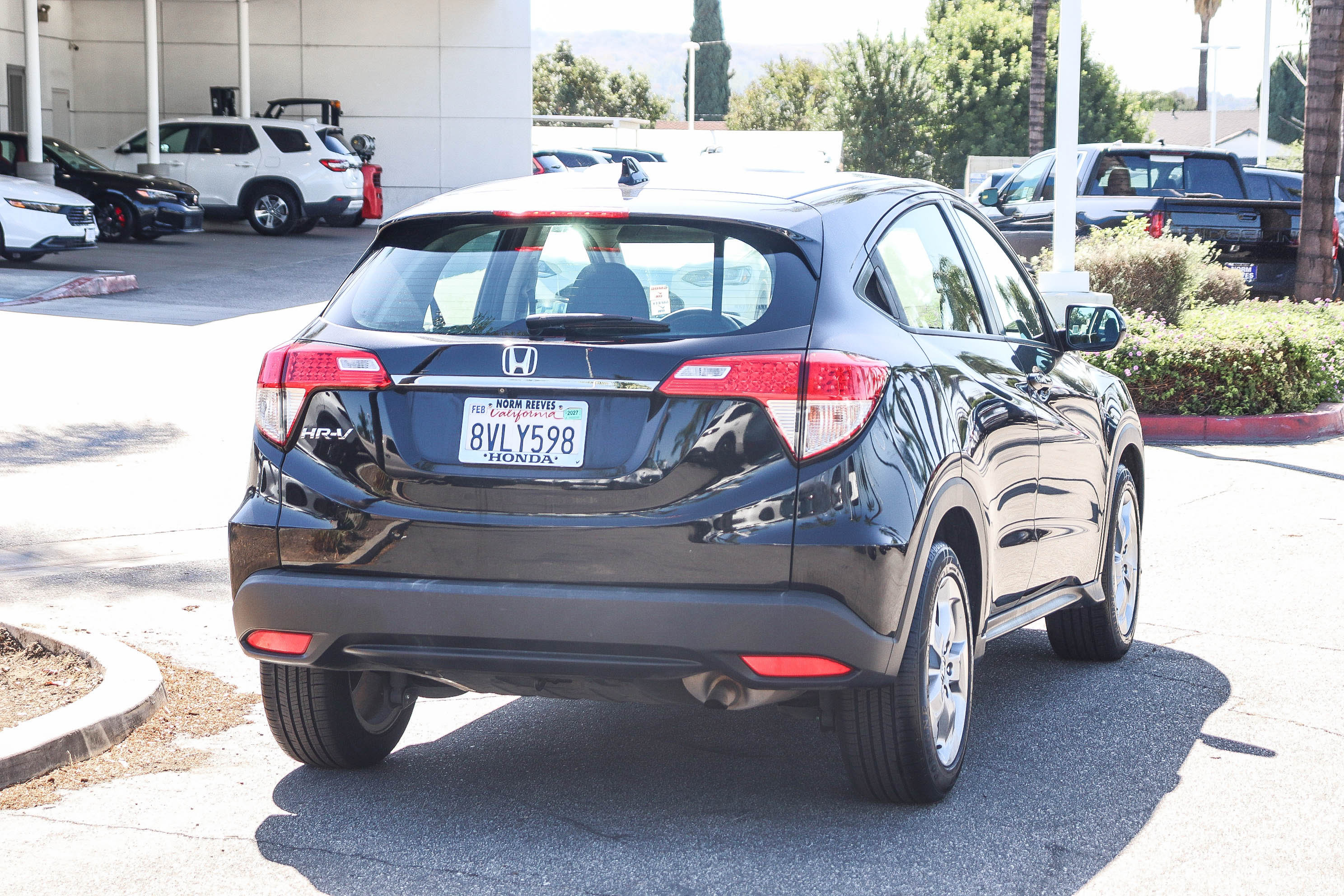 Used 2021 Honda HR-V LX image 11