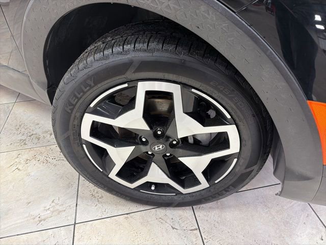 Used 2023 Hyundai Santa Cruz Limited w/ Winter Package image 9