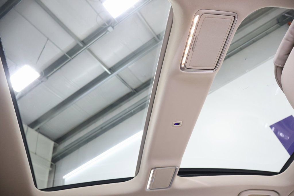 Used 2017 Mercedes-Benz S 550 4MATIC Sedan image 25