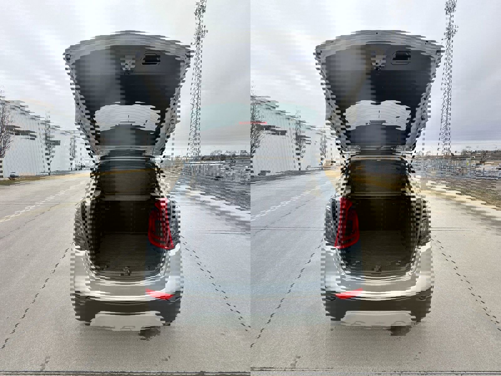 Used 2022 Buick Encore Preferred w/ Safety Package AWD/4WD image 25