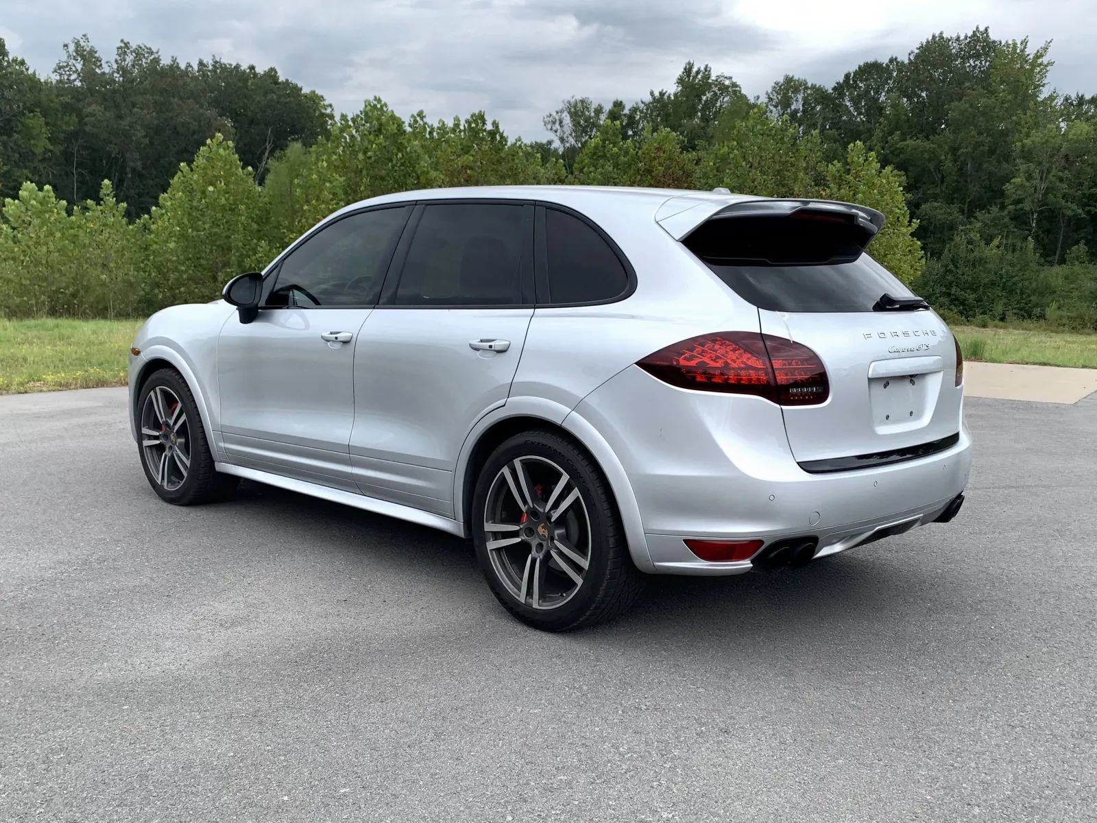Used 2013 Porsche Cayenne GTS AWD/4WD image 5