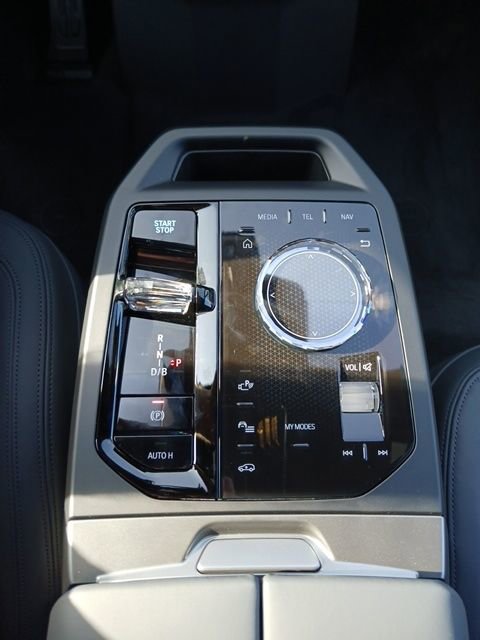 New 2026 BMW iX M70 image 22