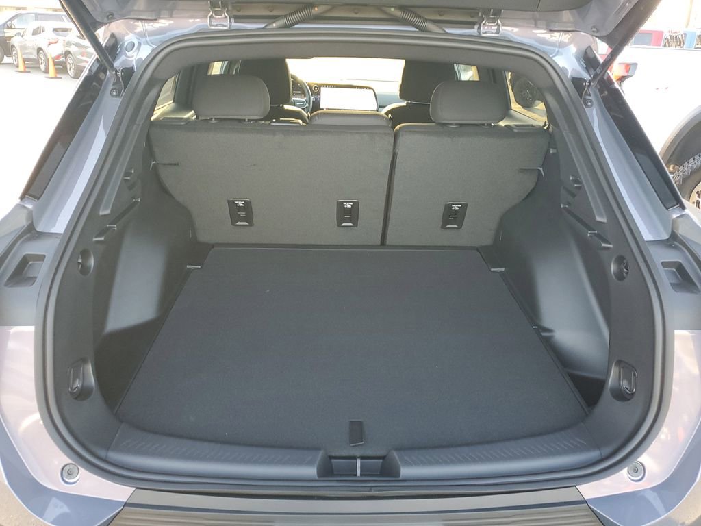 New 2026 Chevrolet Equinox EV LT image 8