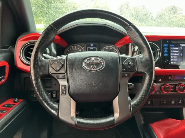 Used 2017 Toyota Tacoma TRD Sport w/ Premium & Technology Package AWD/4WD image 7