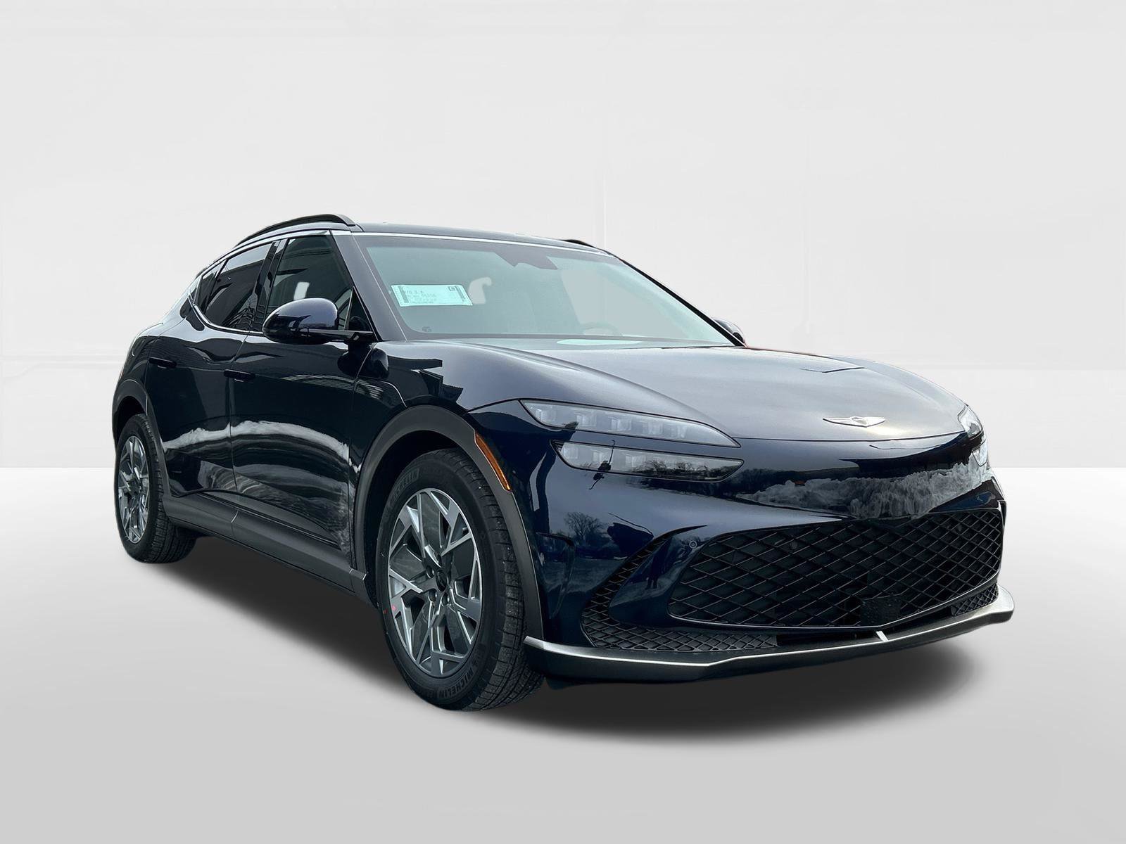 Used 2025 Genesis GV60 Advanced AWD/4WD image 2
