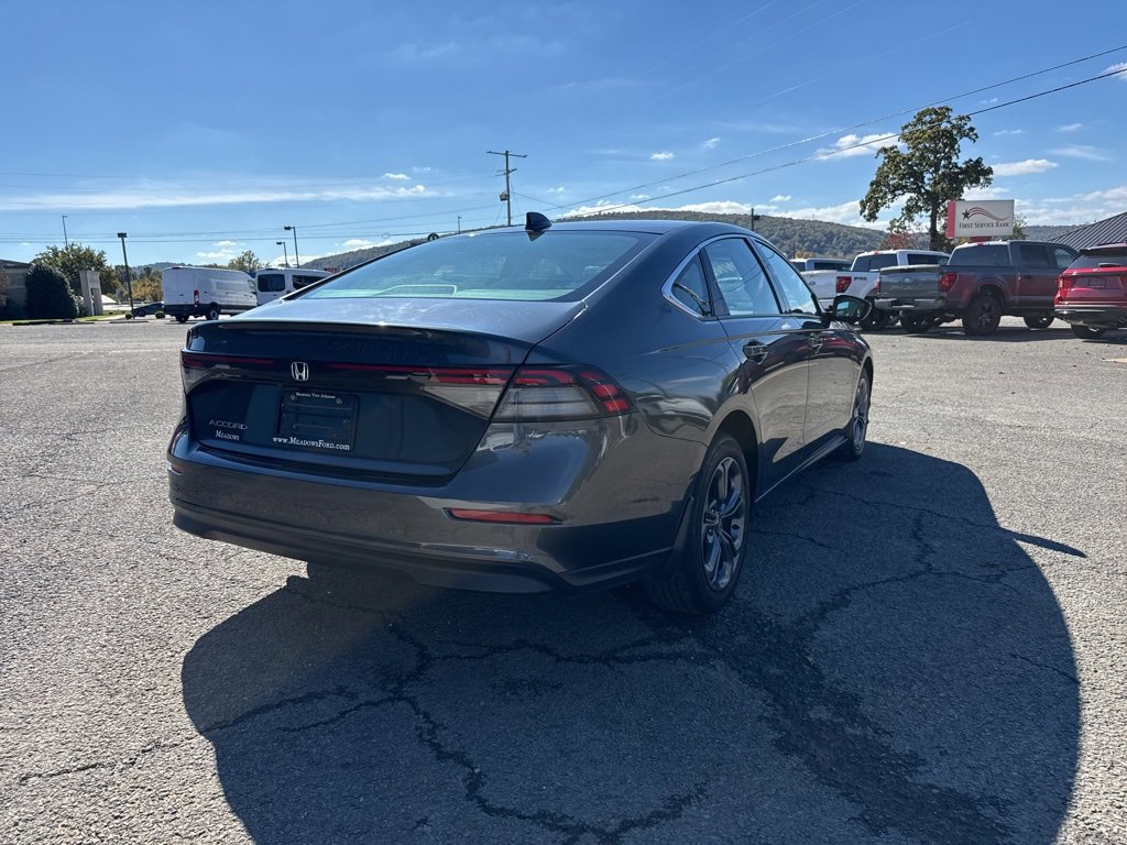 Used 2023 Honda Accord EX image 4