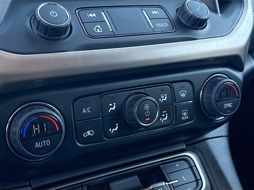 Used 2023 GMC Acadia Denali w/ Black Diamond Edition image 16