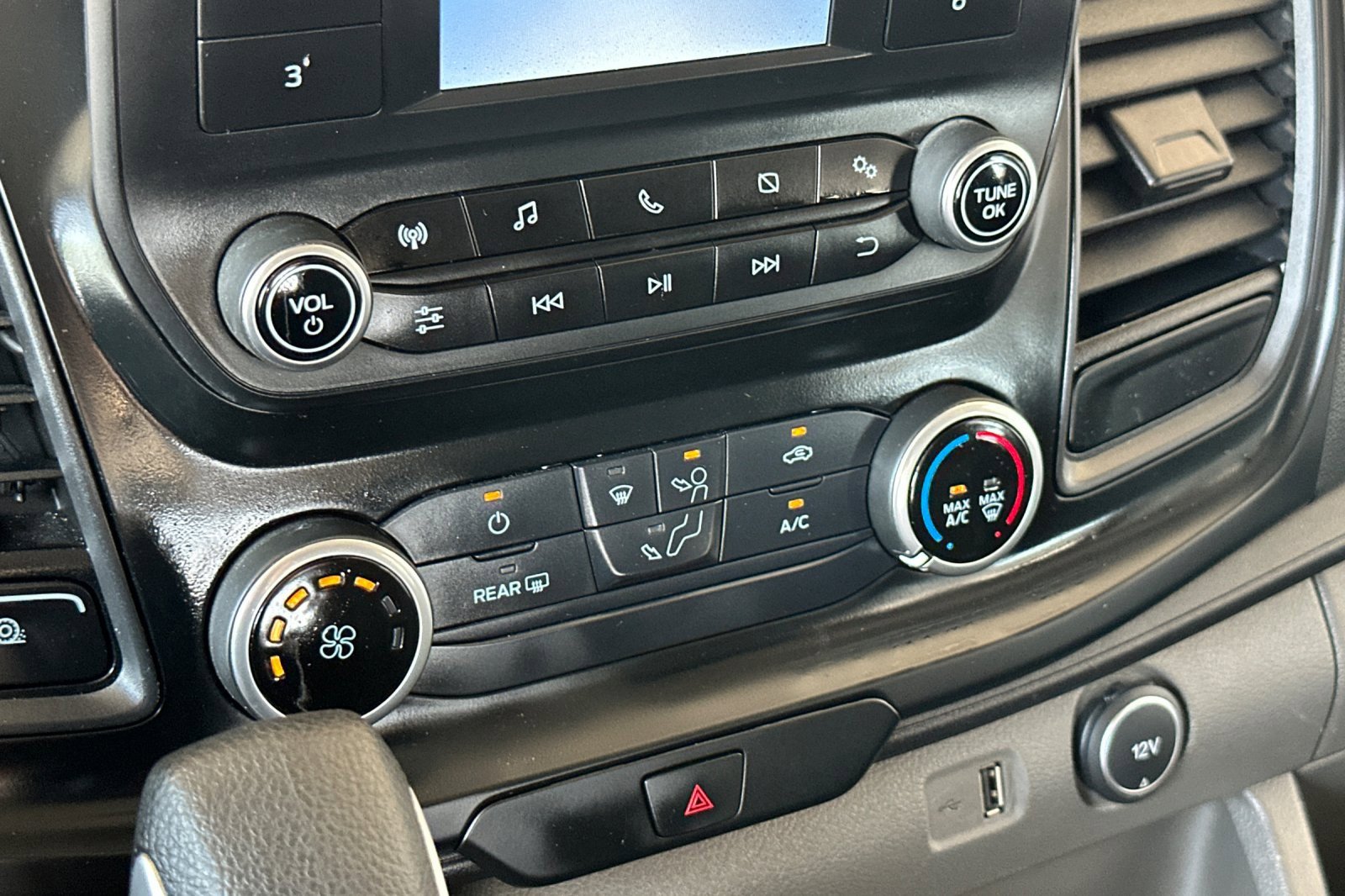 Used 2023 Ford Transit 250 Low Roof w/ Exterior Upgrade Package image 19