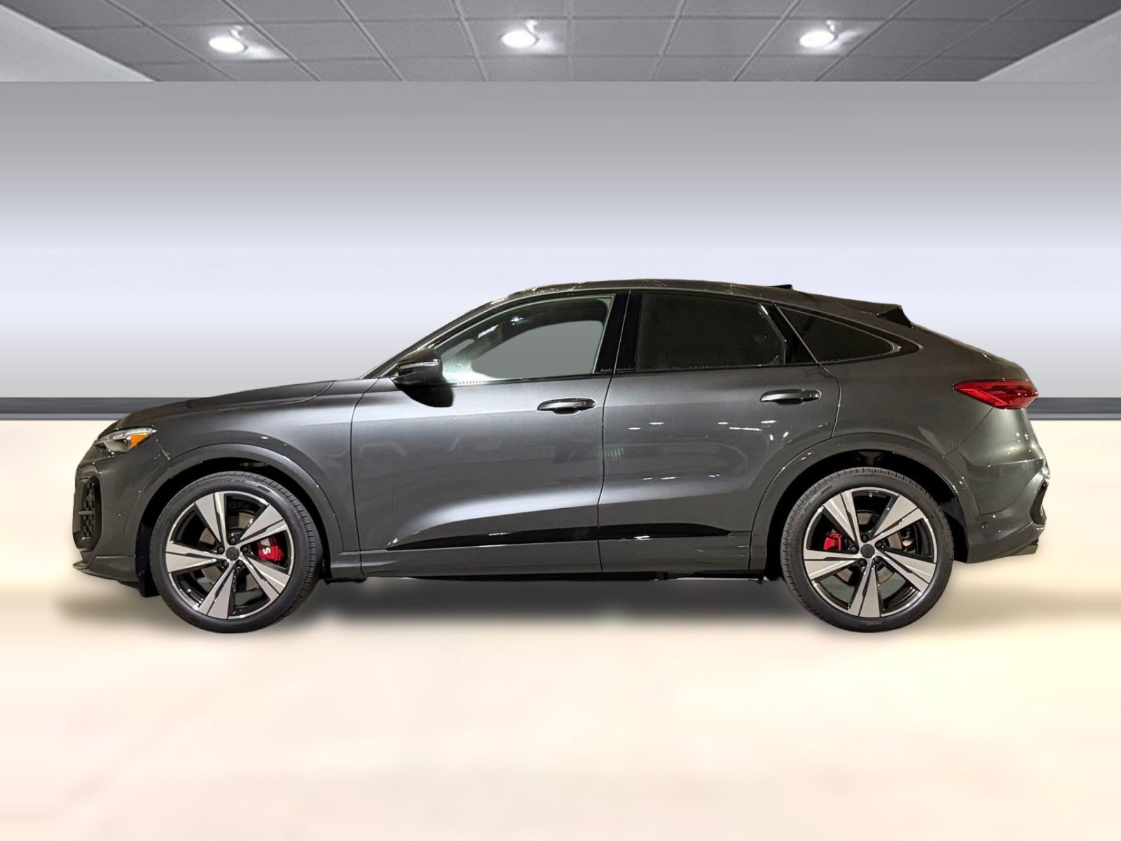 New 2026 Audi SQ5 Premium Plus AWD/4WD image 2