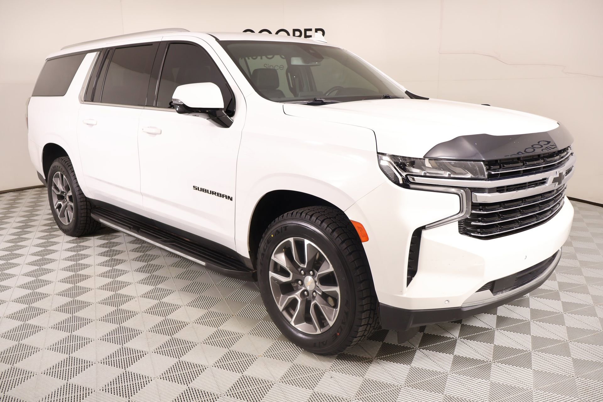 Used 2022 Chevrolet Suburban LT w/ Luxury Package