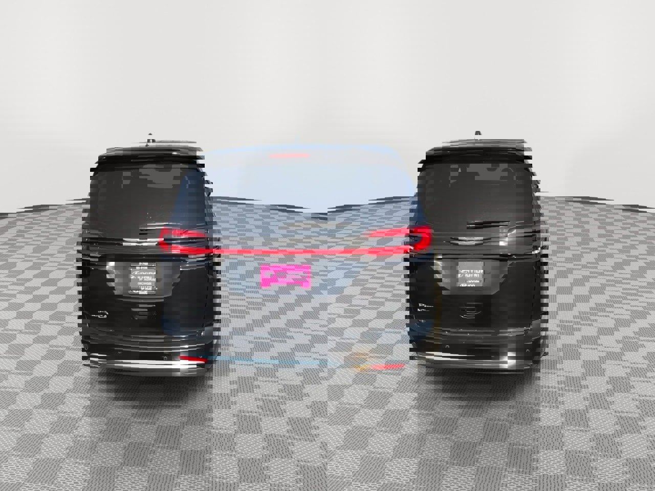 Used 2024 Chrysler Pacifica Touring-L image 7