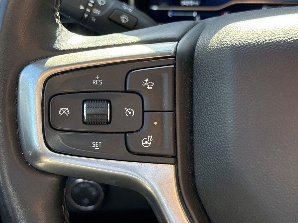 Used 2025 Chevrolet Silverado 1500 LT image 32