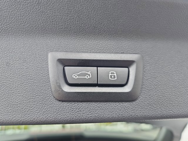 Used 2024 BMW X3 M40i w/ Premium Package image 13