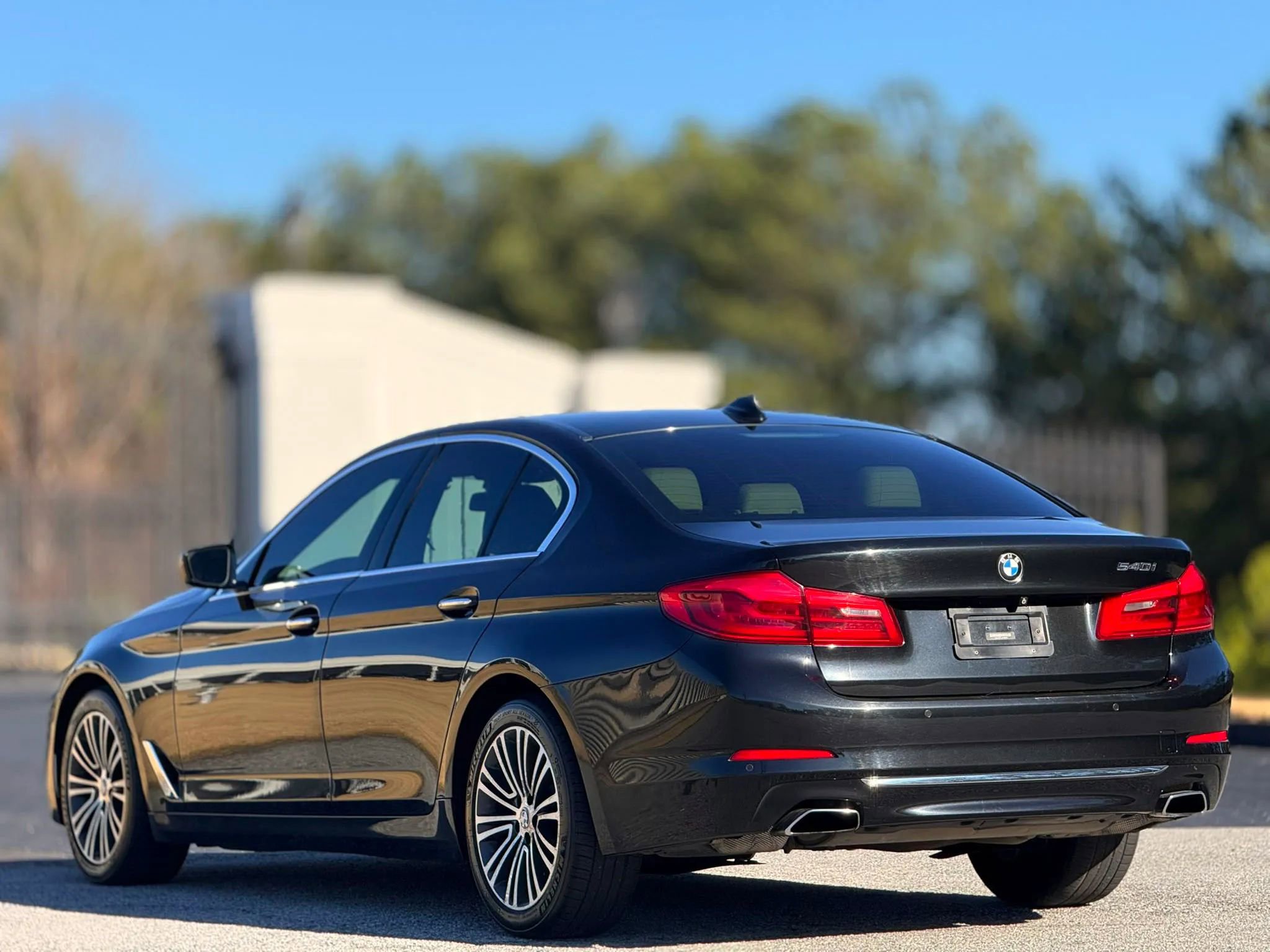Used 2018 BMW 540i w/ Premium Package RWD image 8