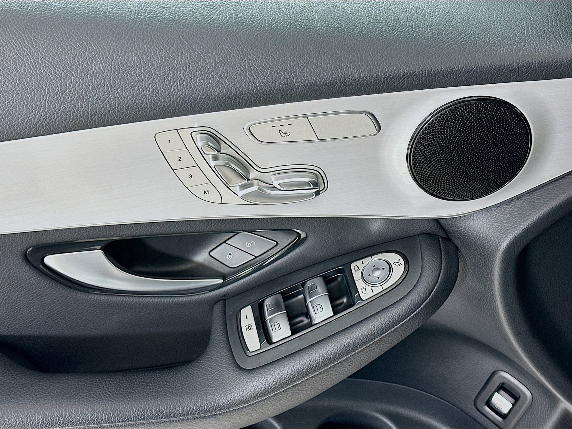 Certified 2022 Mercedes-Benz GLC 300 image 18