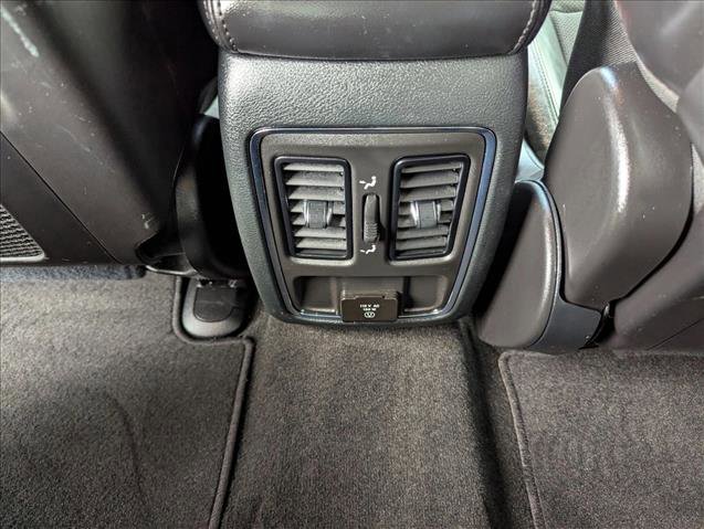 Used 2022 Jeep Grand Cherokee Laredo X image 17