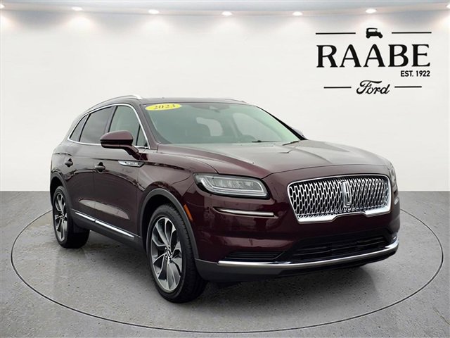 Used 2023 Lincoln Nautilus Reserve image 1
