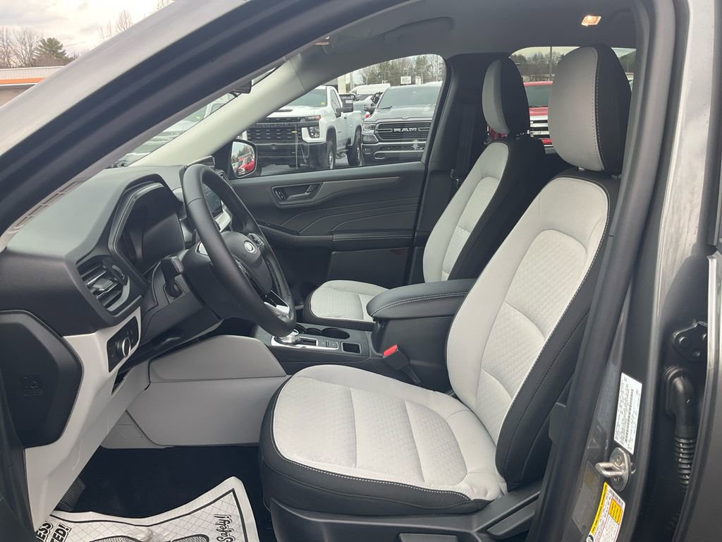 New 2026 Ford Escape Active w/ Tech Pack #1 FWD image 16