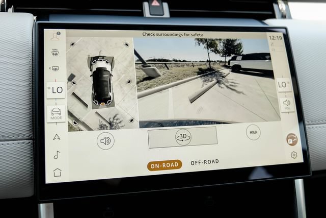 New 2026 Land Rover Discovery Sport Landmark AWD/4WD image 28