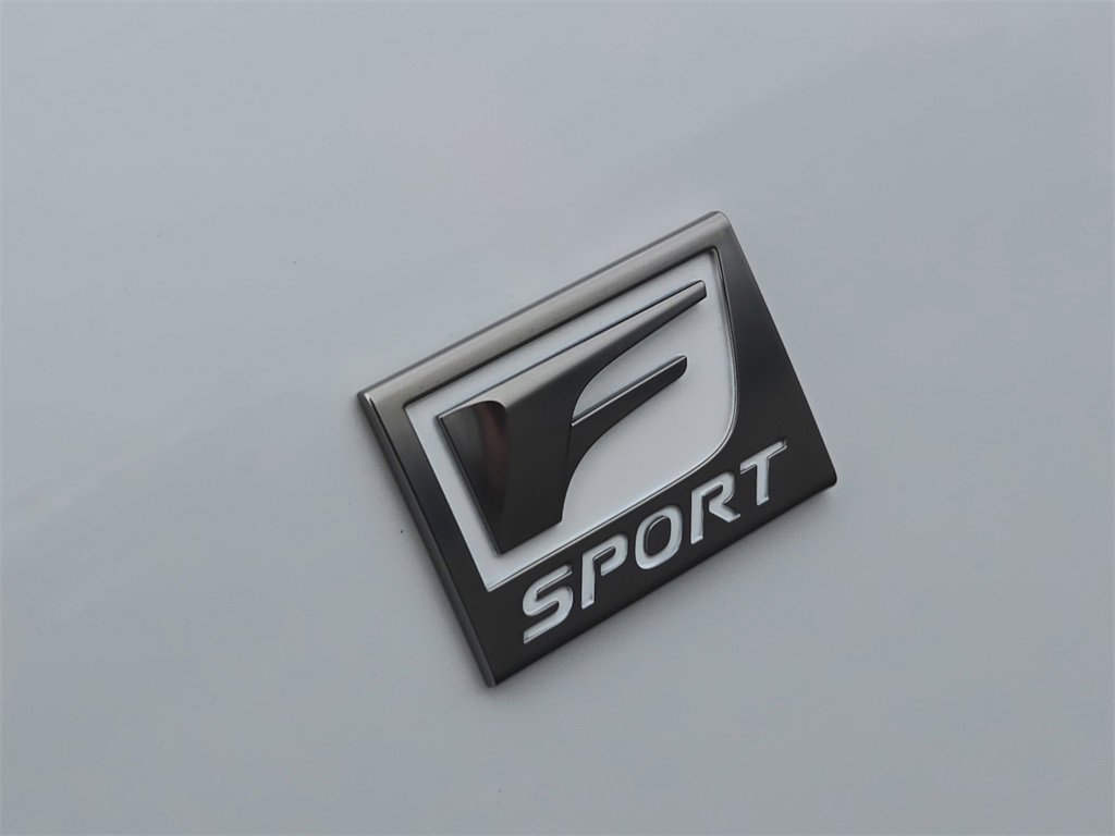 Used 2022 Lexus IS 350 F Sport image 11