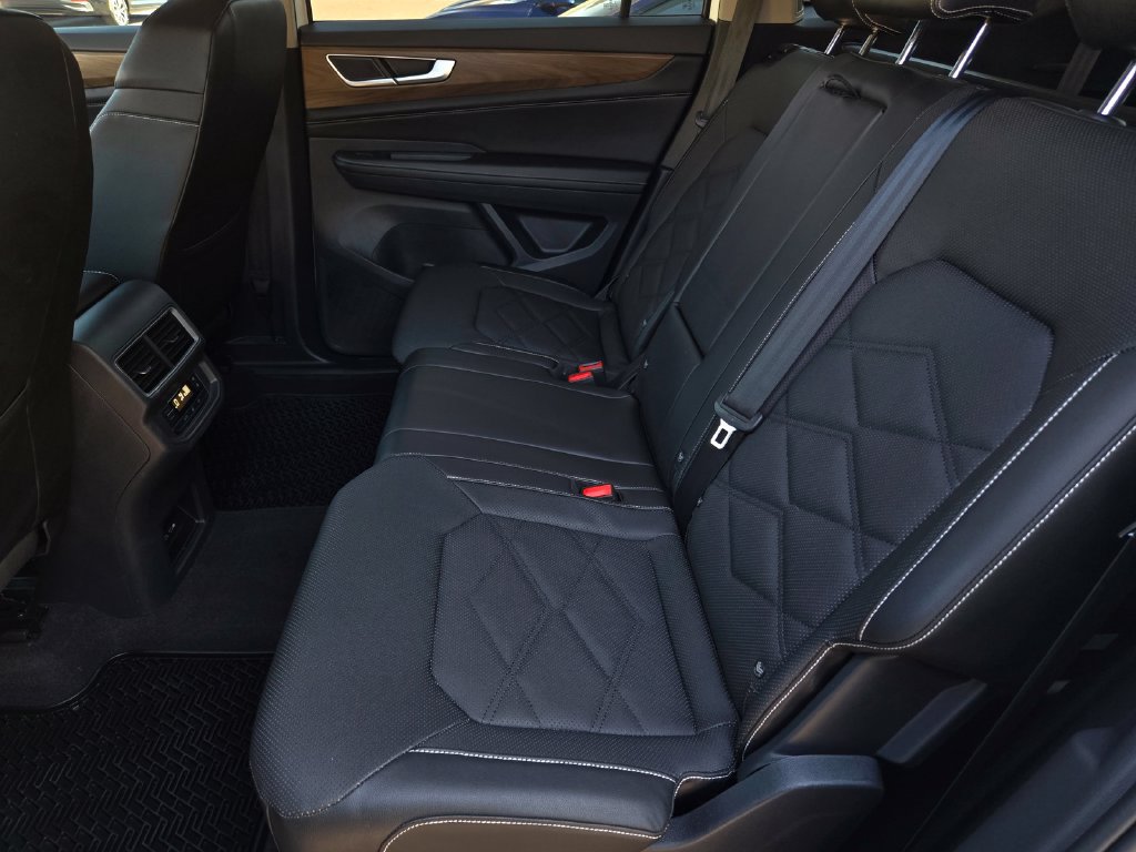 Certified 2024 Volkswagen Atlas SE AWD/4WD image 13