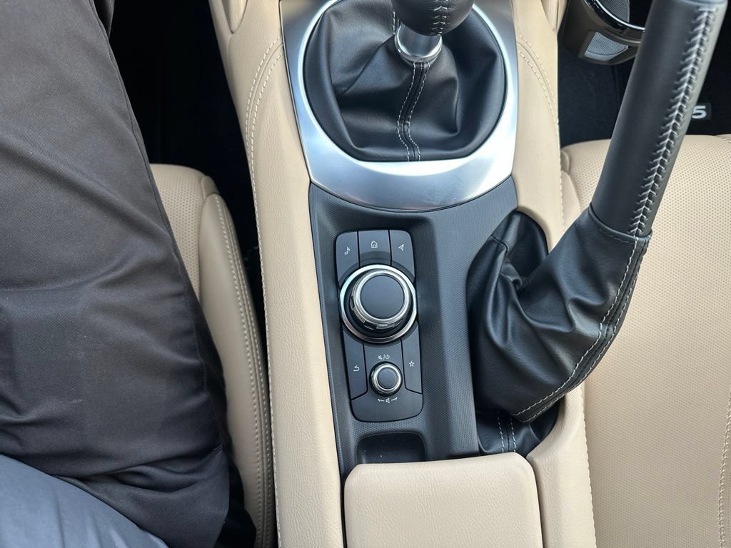 New 2026 MAZDA MX-5 Miata RF Grand Touring RWD image 32